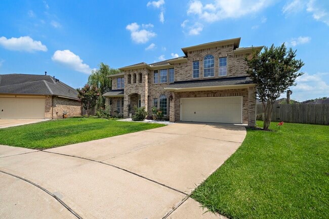 Building Photo - 815 Arlington Ln