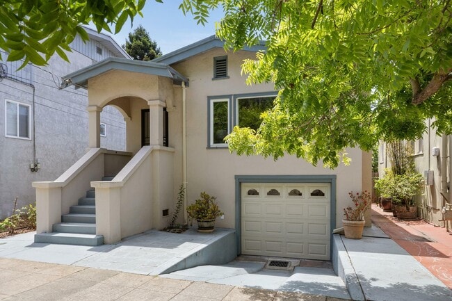 Building Photo - 2834 Milvia St Rental