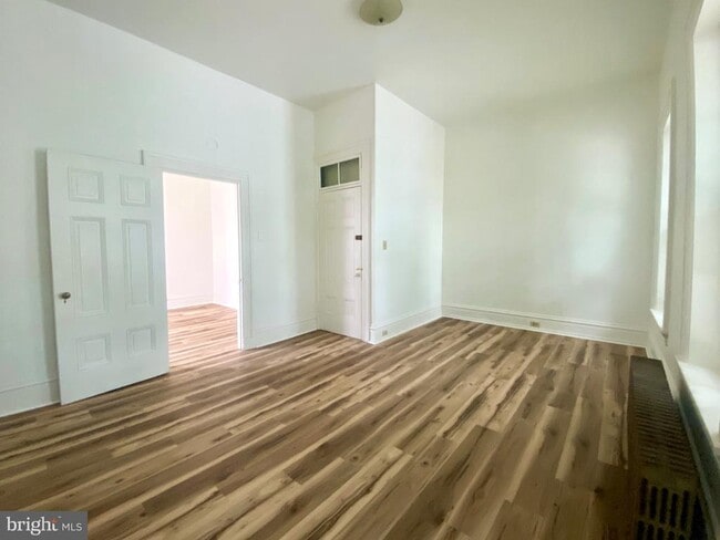 Building Photo - 26 S 2nd St Unit 2 Rental
