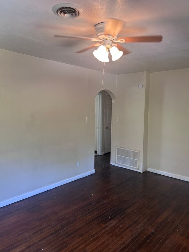Photo - Charming 2 Bedroom 1 Bath House Rent Ready...