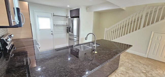 Photo - 3745 NE 171st St