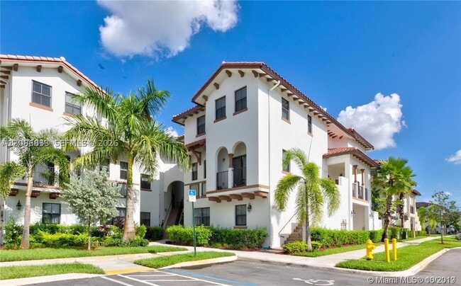 Building Photo - 10600 NW 88th St Unit 217