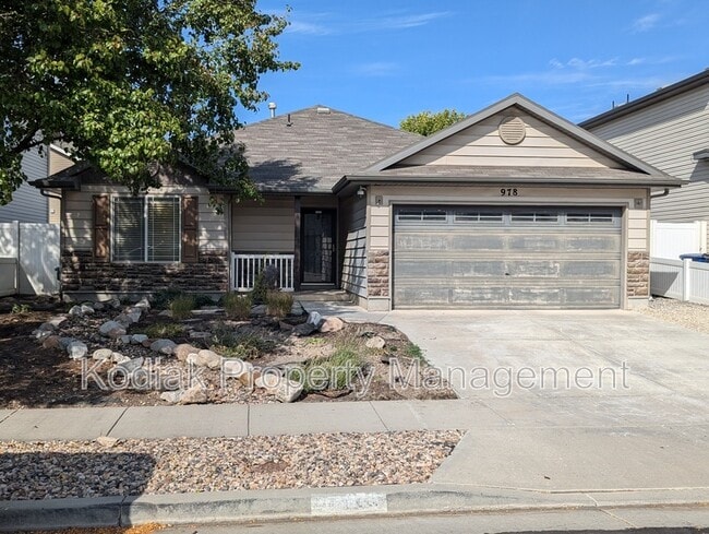 Building Photo - 978 York Dr Rental
