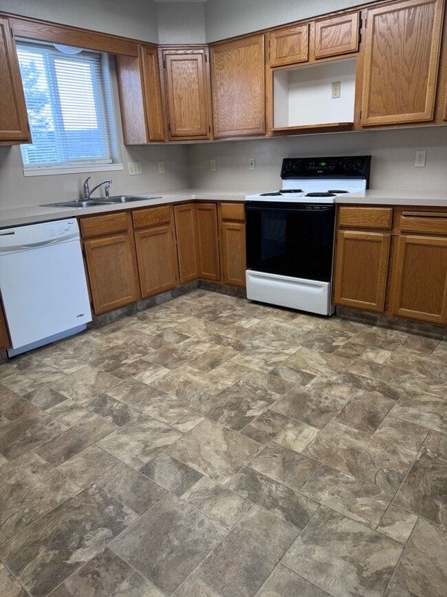 Photo - 1870 S Ammon Rd Unit #2