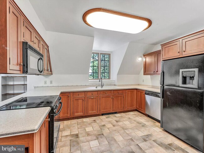 Photo - 405 N Tulpehocken Rd Unit 1