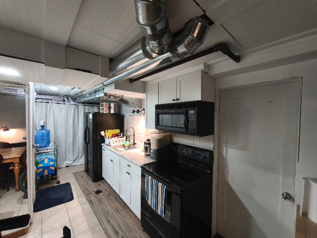 Photo - 1062 W 300 N