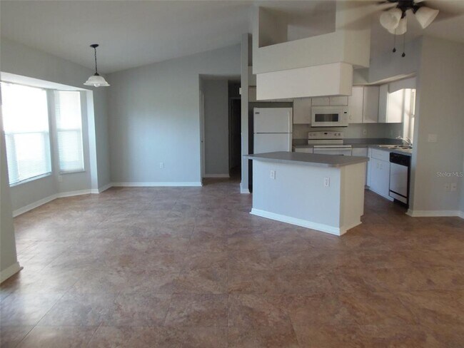 Photo - 2420 Dumont Ln