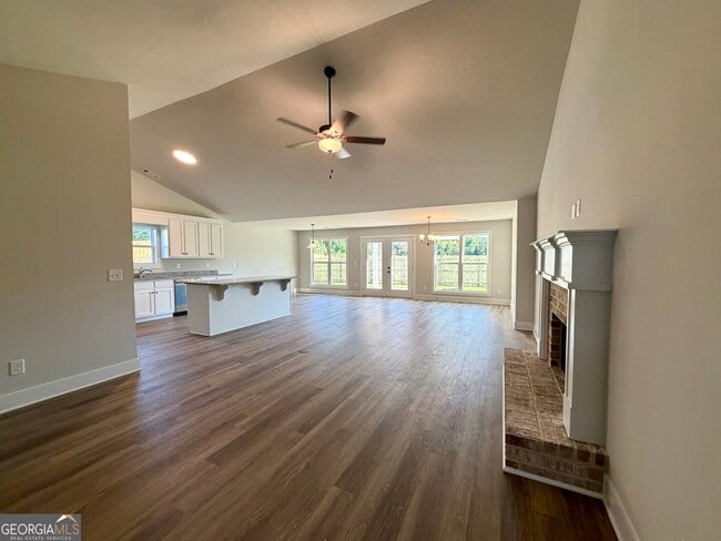 232 Lake Meadows Dr
