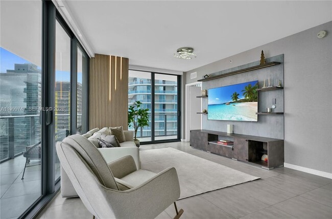 Photo - 1300 S Miami Ave Unidad 2705