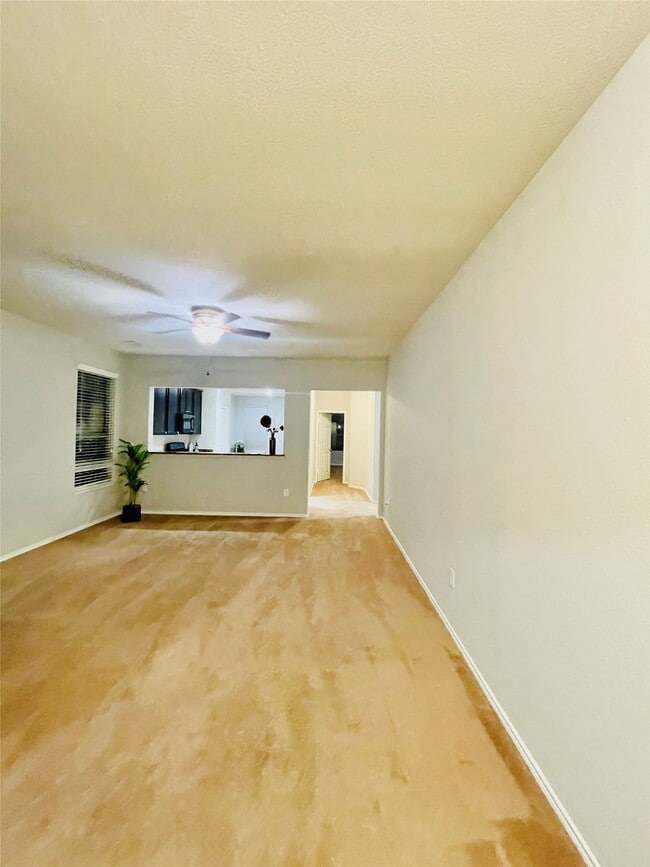 Photo - 1411 S Maple Dr