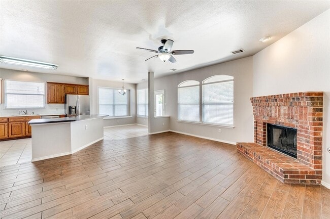 Photo - 2204 Speidel Dr