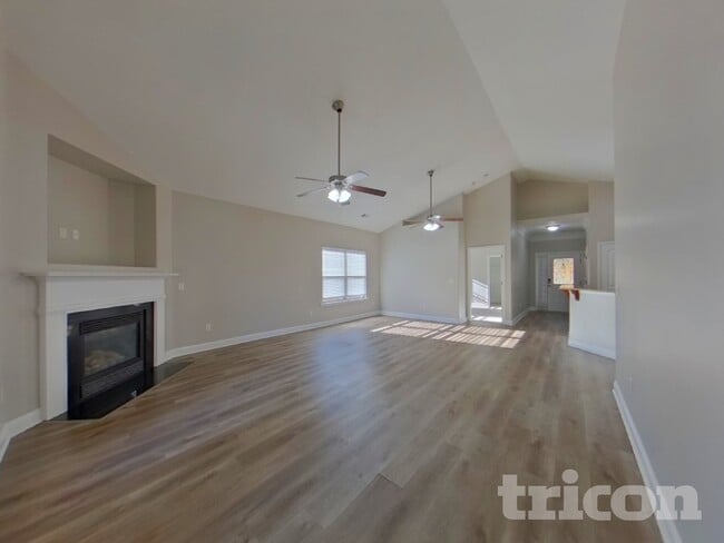 Photo - 506 Airdale Ln