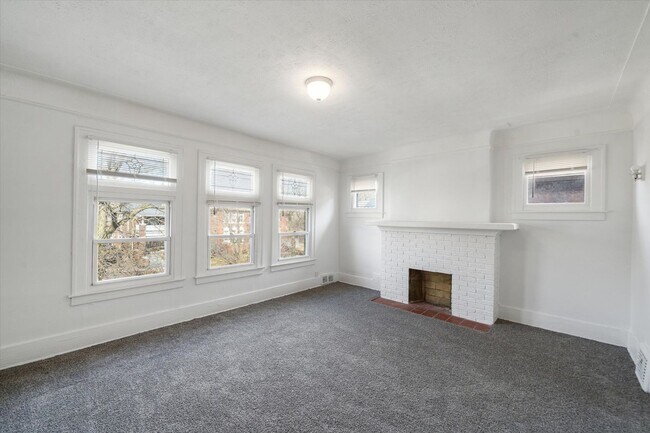 Photo - 2333/2335 Grand - T - Ody Holdings Unit 2335 Grand, Upper -  TR 12/17/24