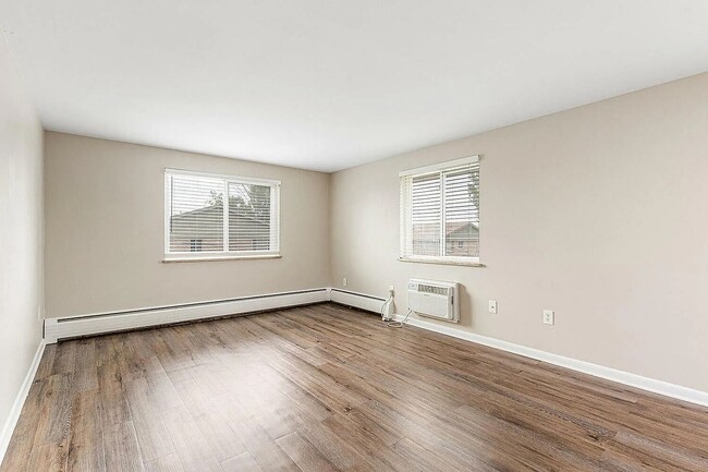 Photo - 1170 S Allison St Unidad 1170-08