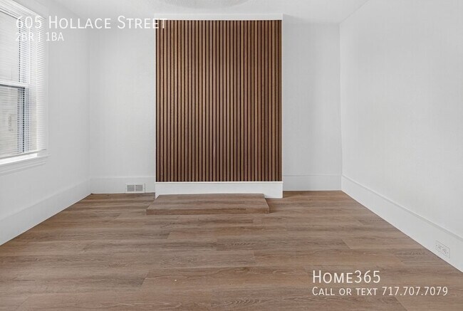 605 Hollace St