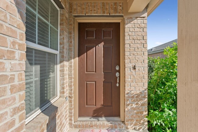 Photo - 107 Martin Creek Ln