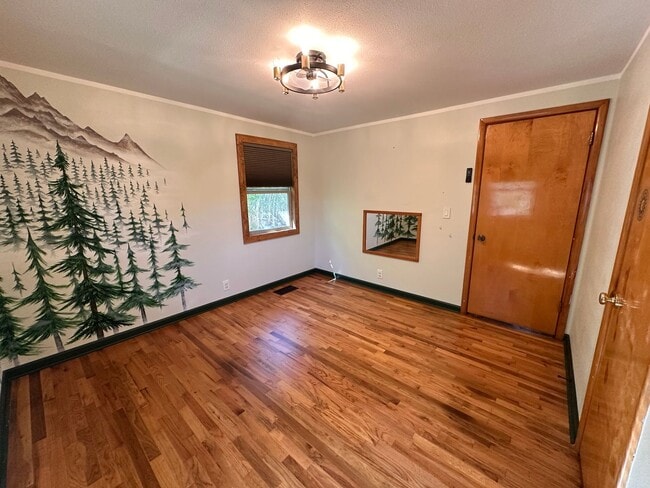 513 SE 12th St