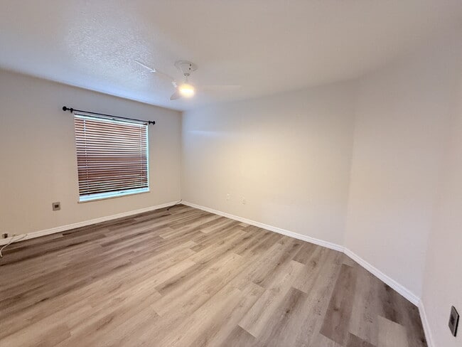 Photo - 3-bedroom, 2-bathroom