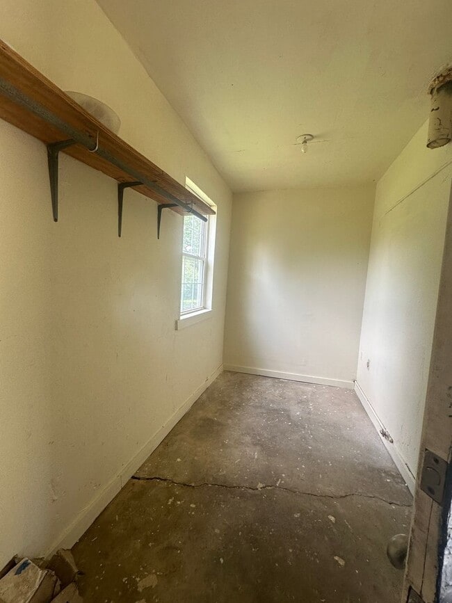 Photo - 171 Rudy Rd