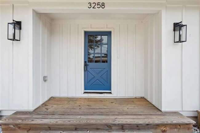 Photo - 3258 Highland Dr SE