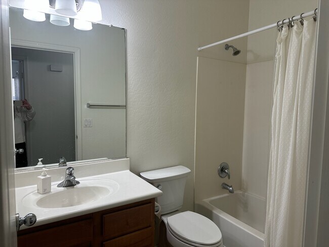 Photo - The Love Road House