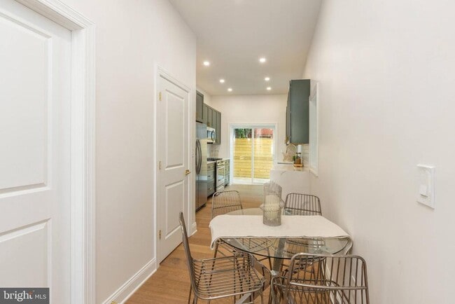 Photo - 1842 N 4th St