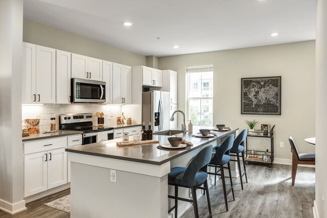 Oakbrook Townhomes - Oakbrook Townhomes