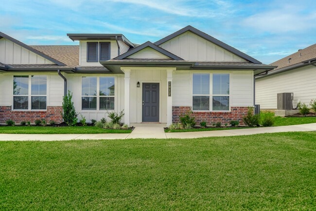 Photo - 1136 Trellis Pass Townhome