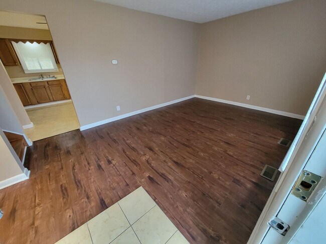 Photo - 1031 Depauw Dr 4BR/1.5BA (Fairfield)