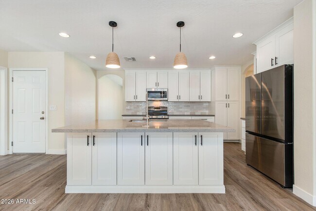 Photo - 5002 E Mitchell Dr