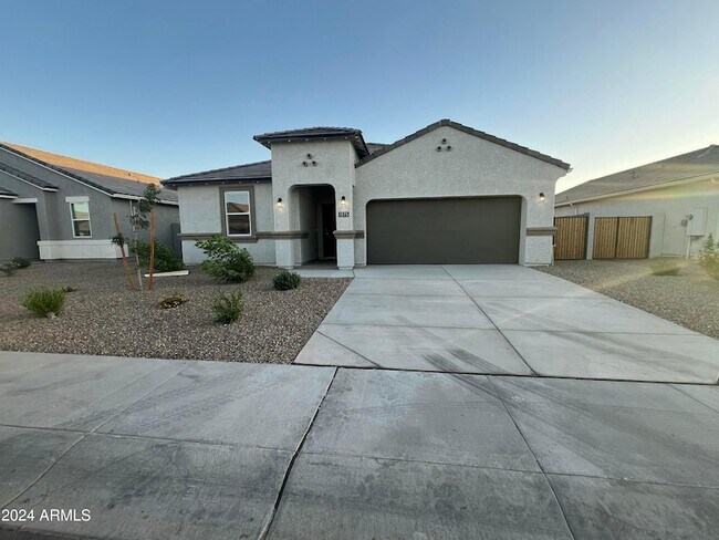 1575 E Lardner Dr