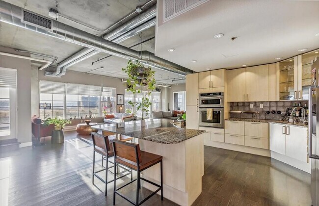 Photo - Downtown Loft Living at its Best Unidad 6K
