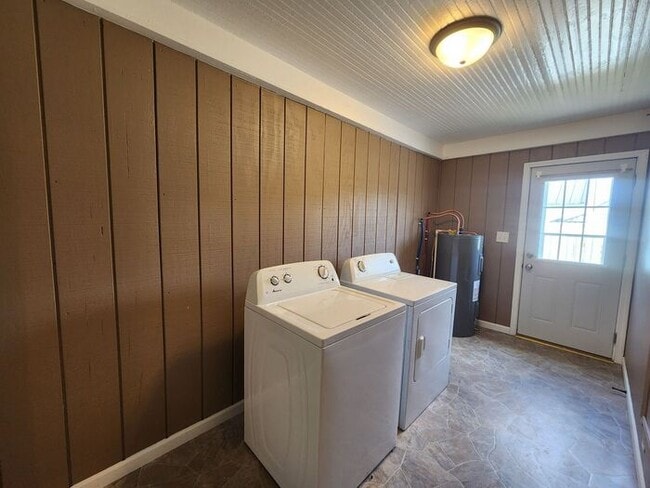 Photo - NOW $100 OFF! - 2 Bedroom Home in the Country
