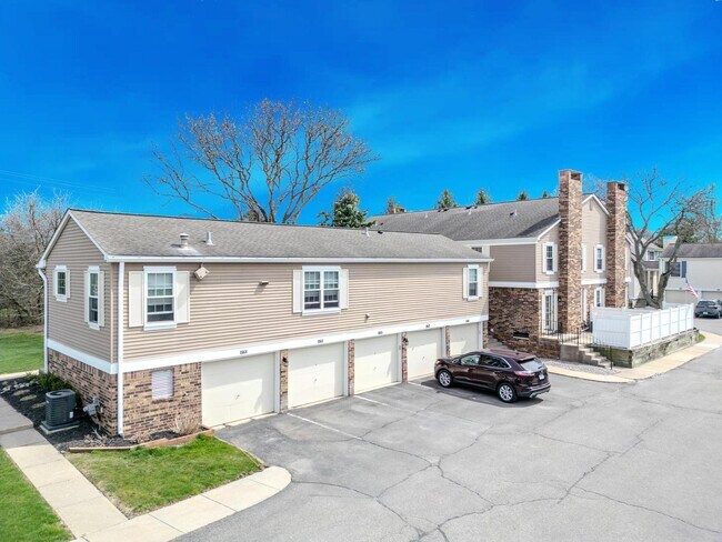 Photo - 41705 Broquet Dr