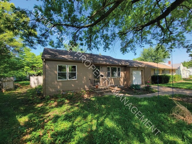 Newly Remodeled 3 Bed 2 Bath Single Family... - Newly Remodeled 3 Bed 2 Bath Single Family... House