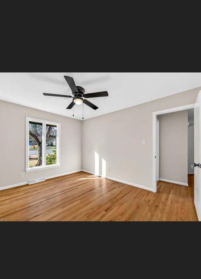 Photo - Single house