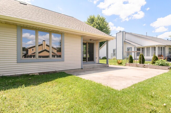 Photo - N58W23798 Hastings Ct