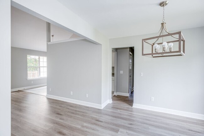 Photo - 1449 Brighton Cir
