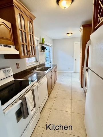 Building Photo - 4190 Pine Green Run