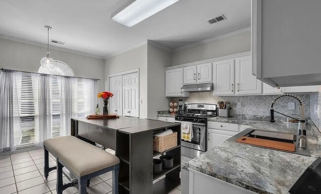 Photo - 158 Sommersby Cir