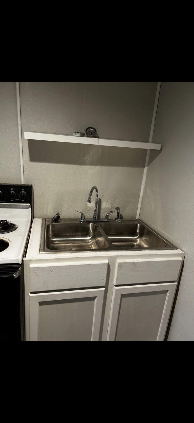 Photo - 608 Southern Ave Unit A