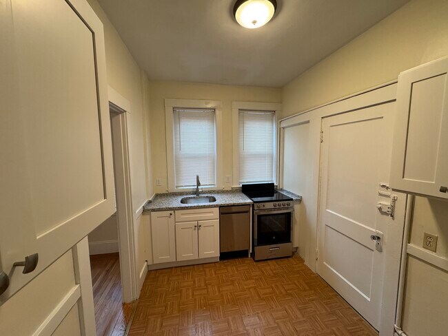 Photo - 1731 Commonwealth Ave Unit 5