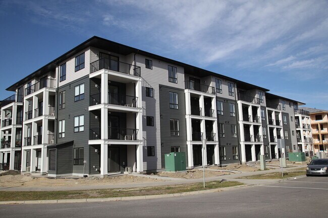 Building Photo - Stunning 3-Bedroom Condo in the Heart of Legacy Village!(IP013) Unit 2307