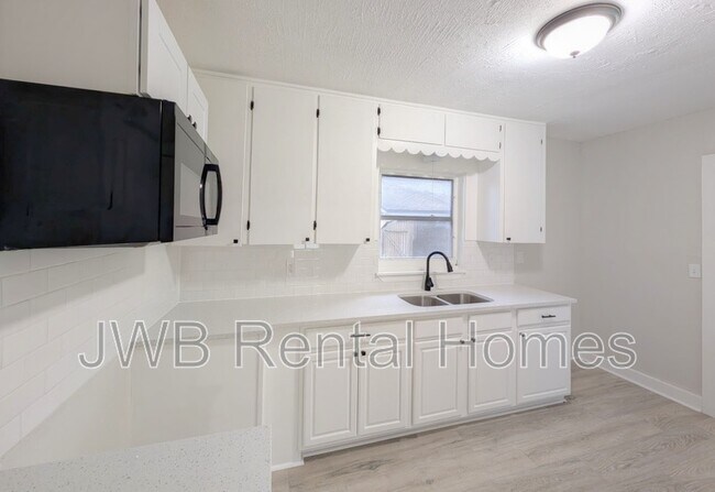 Photo - 1045 Dorchester St