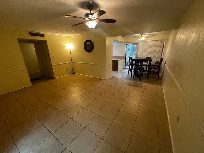 Photo - Spacious 2/2 Close to UF Unit # Z251