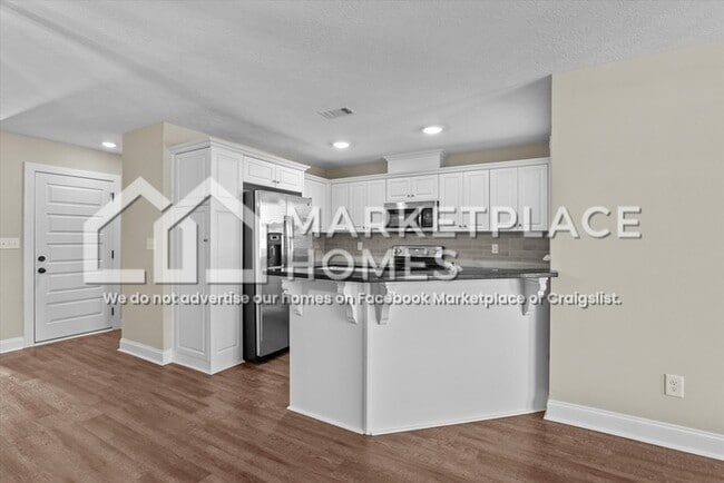 Photo - 2205 Perrins Ln