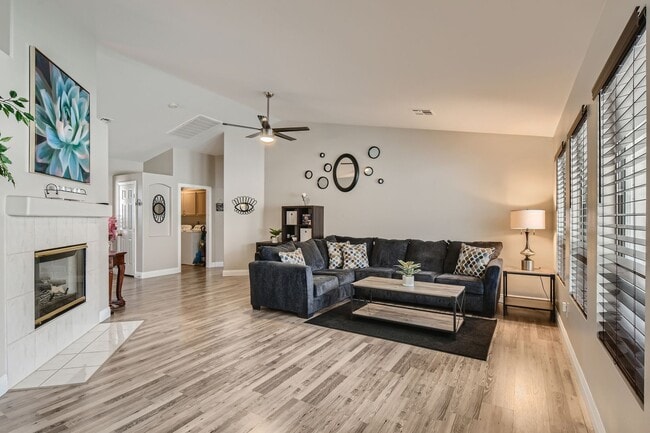 Photo - 2114 Akamine Ave