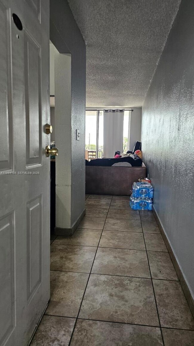 Photo - 8075 NW 7th St Unidad 401