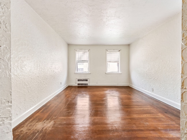 Photo - 5556 Covode St Unit 1