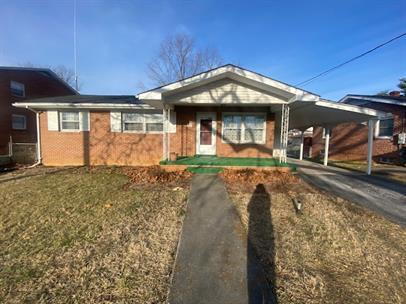 Building Photo - Coming Soon - 3-Bed with Hardwood Floors in heart of Winchester.